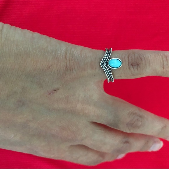 Tribal ring set of 7 - Picture 3 of 9